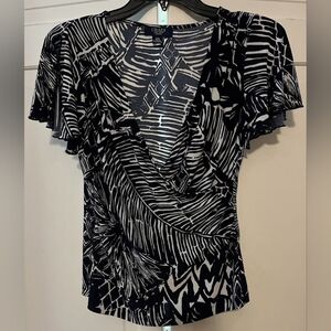 Chaps Black/Tan Leaf Print Short Flutter Sleeve V-Neck Ruffle Top, Sz M!